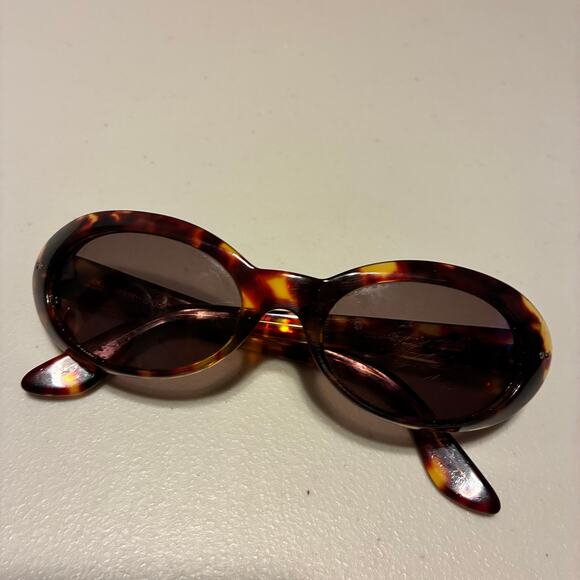 Gucci Accessories - Vintage Gucci GG 2413/S 02Y Oval Tortoise Sunglasses Brown Made In Italy READ